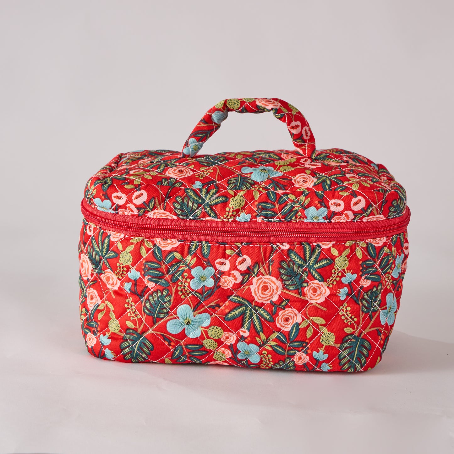 Nature's Bloom Floral Quilted Makeup Pouch - Travel-Friendly Cosmetic Bag