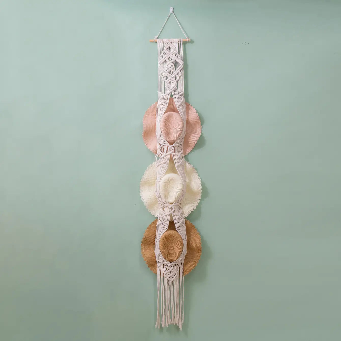 Handcrafted Macramé Hat Organizer for Stylish Wall Display - Diamond