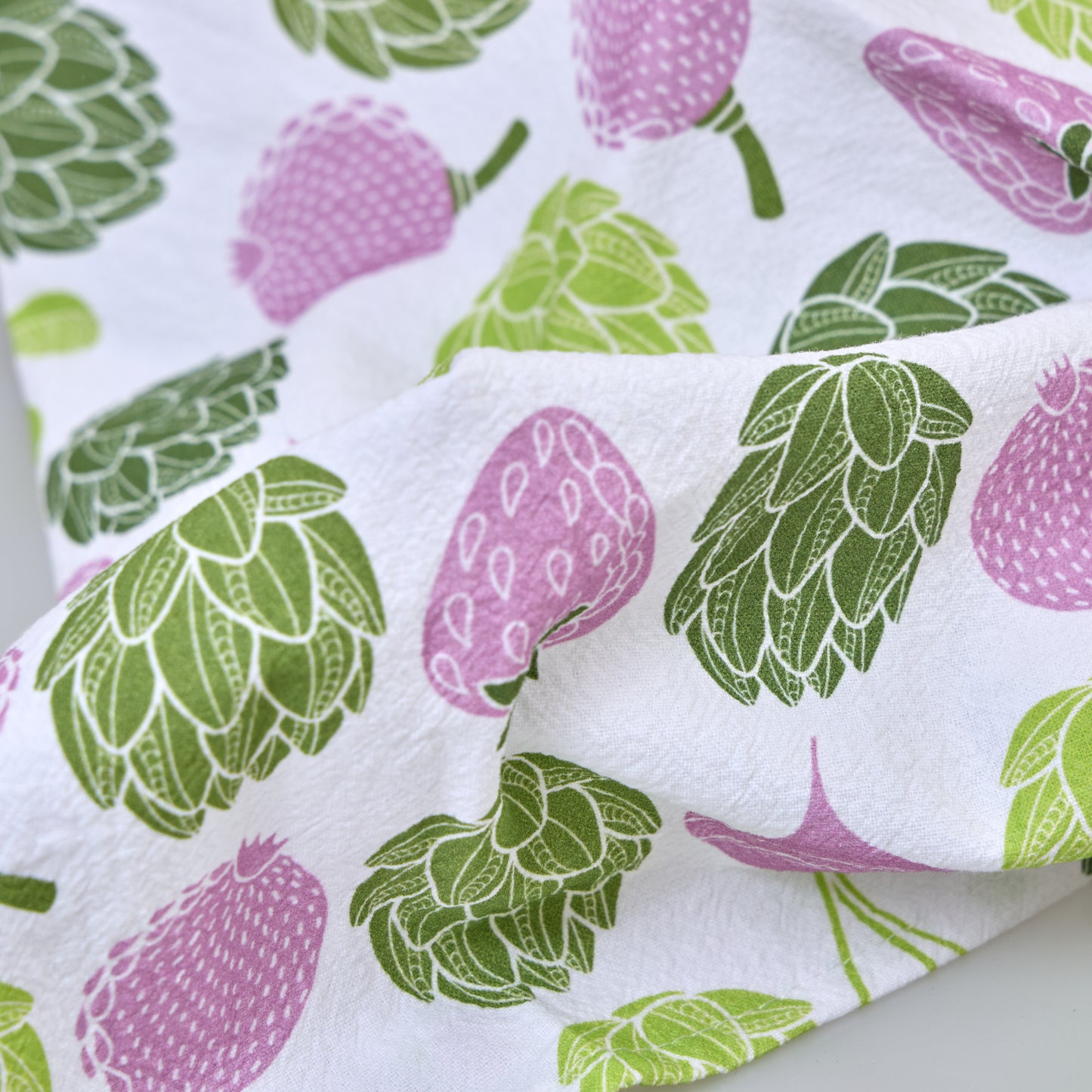 Tea Towels for a Cute Kitchen – Charming Artichokes (Set of 2) | 100% Cotton & Absorbent