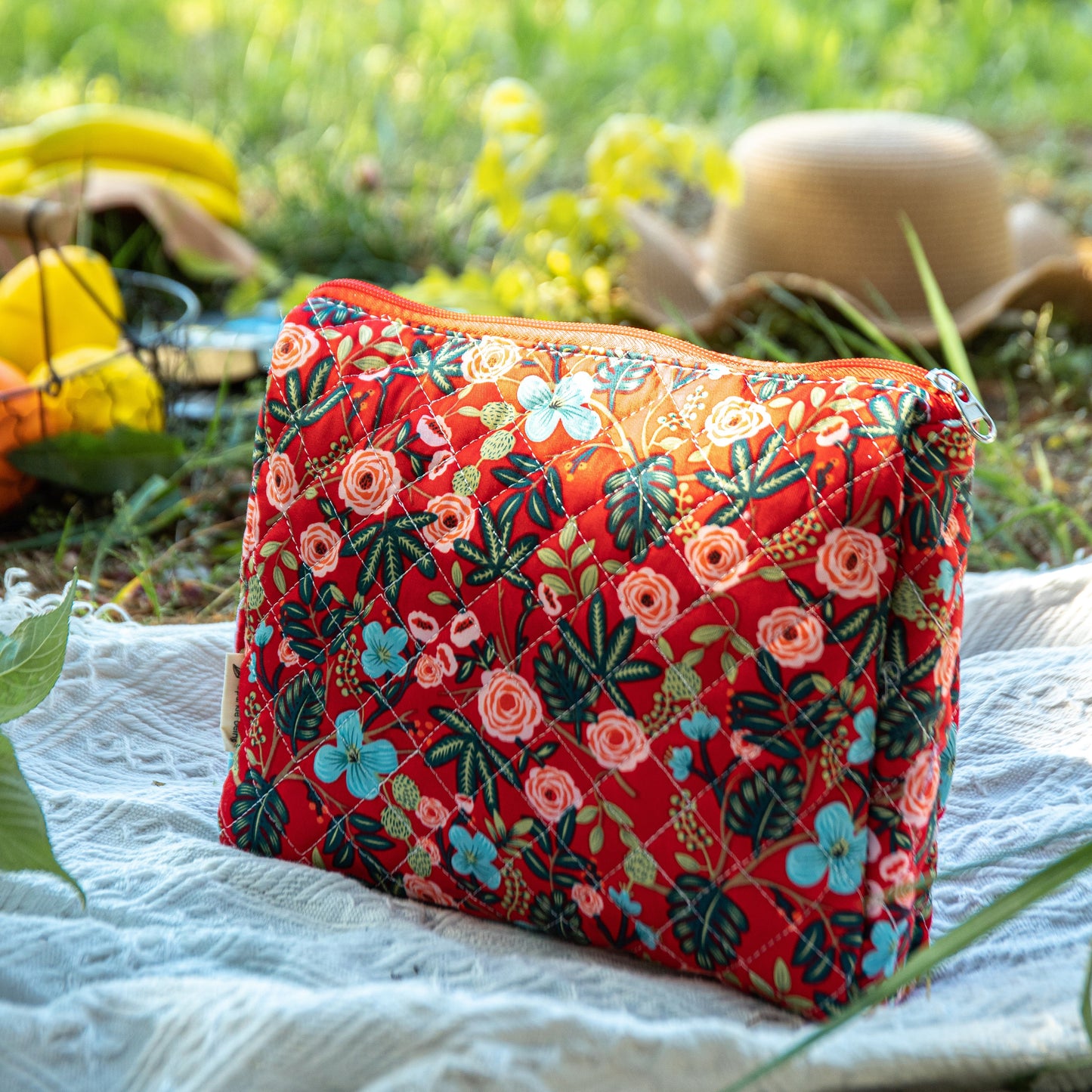Nature's Bloom Floral Quilted Makeup Pouch - Travel-Friendly Cosmetic Bag