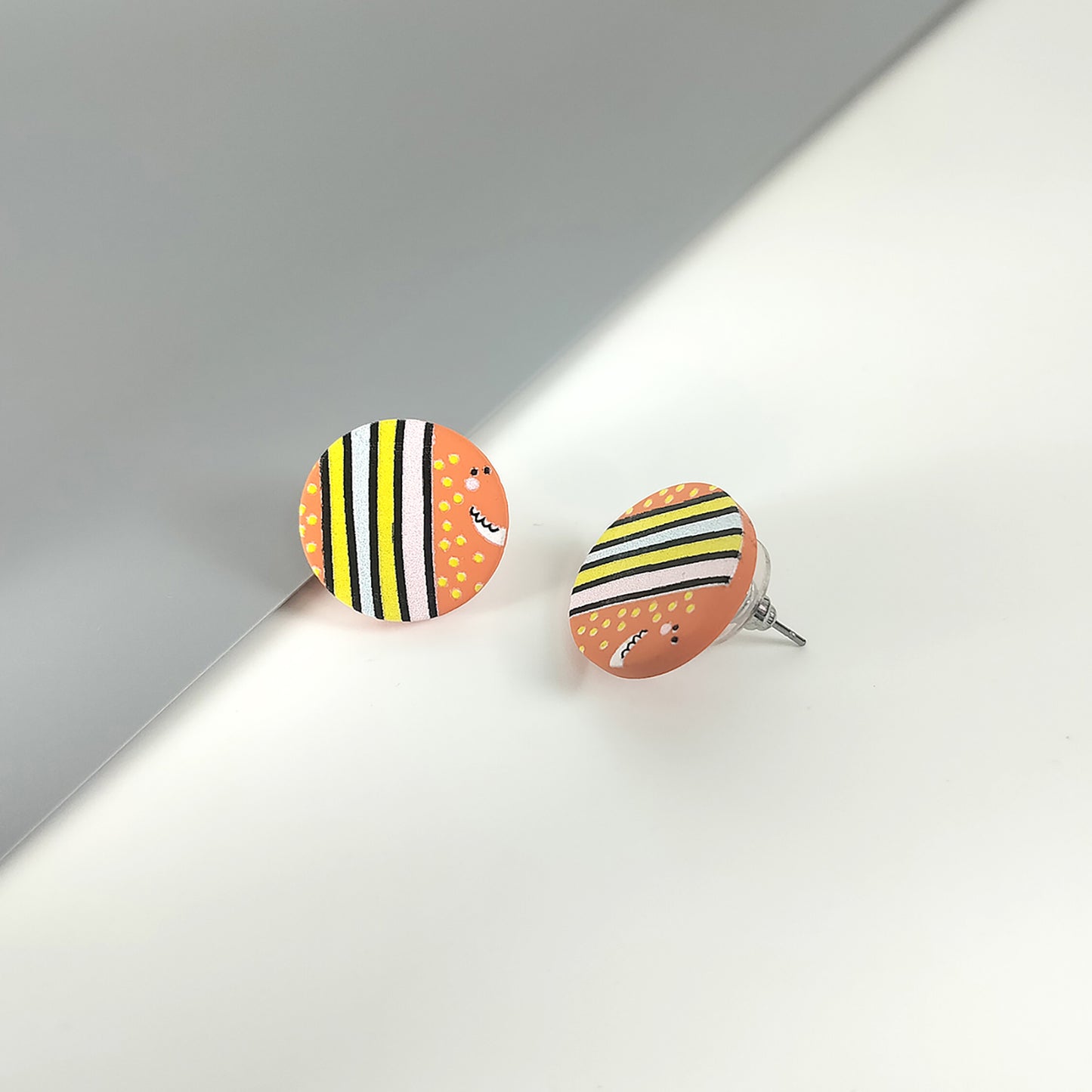 Golden Fish Stripe Stud Earrings