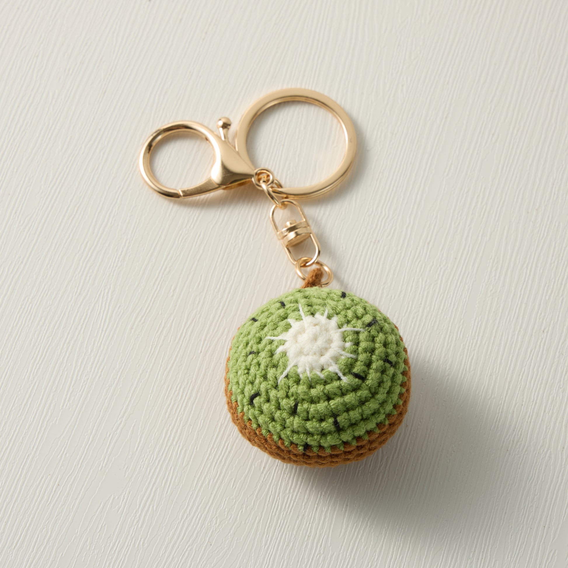 Hand-Knitted-fruits-kiwi-Keychain