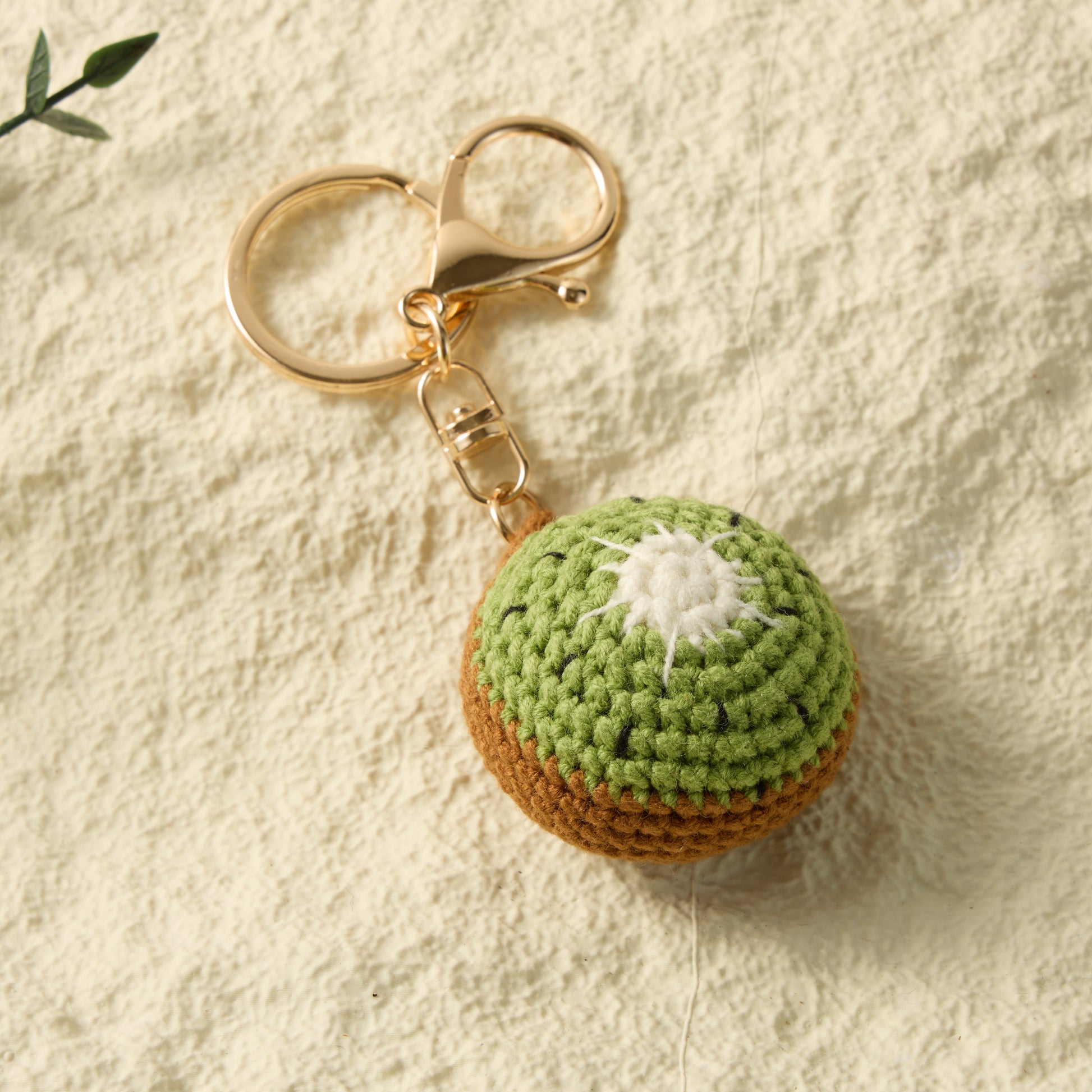 Hand-Knitted-fruits-kiwi-Keychain