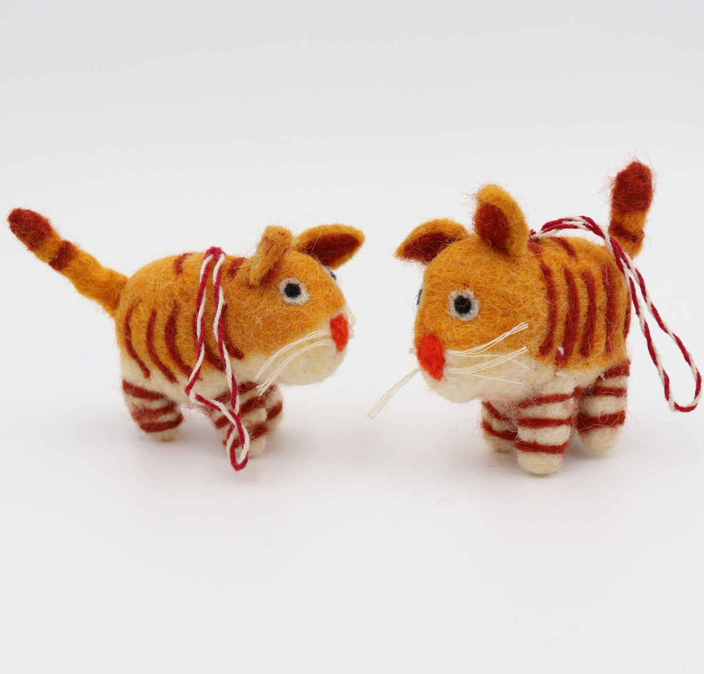 Handmade Felt Orange Tabby Cat Ornament – Cozy Kitty for Christmas Tree