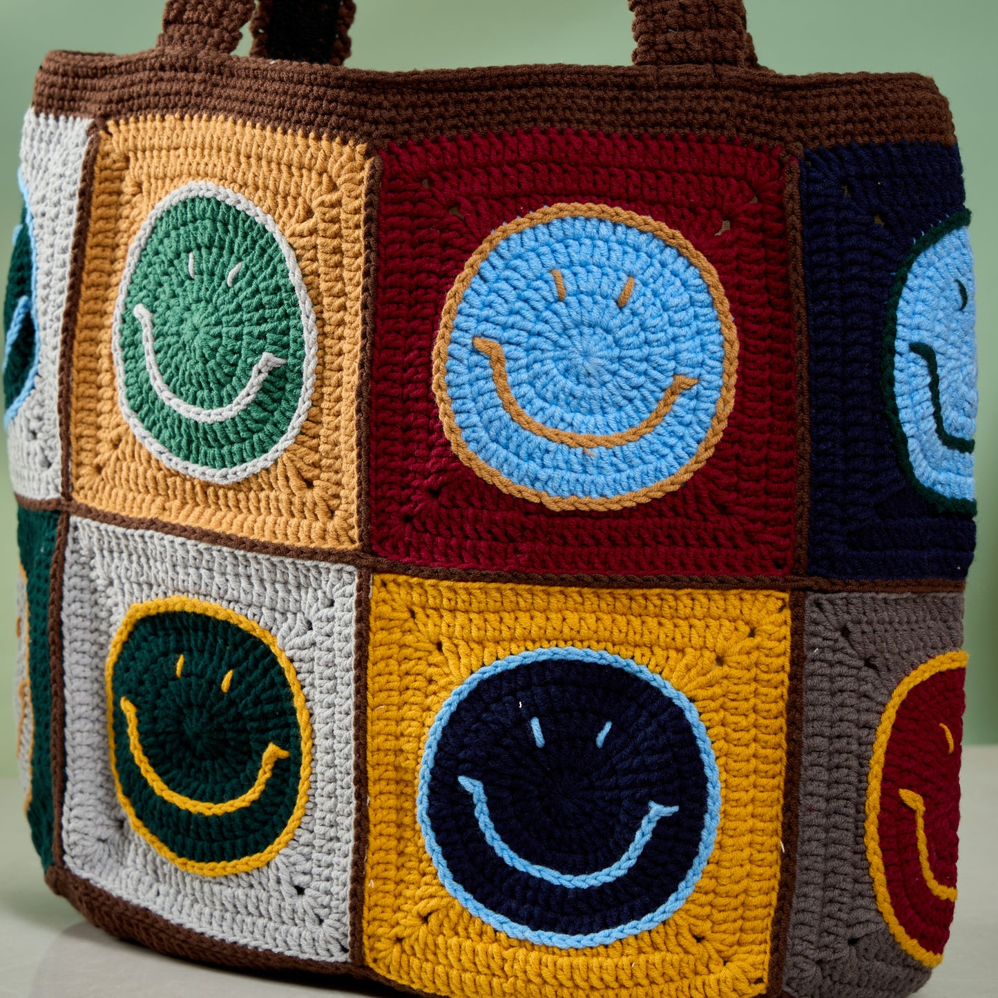 Handmade Chic Retro Crochet Shoulder Bag for Women - Smile