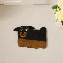 Load image into Gallery viewer, Wool Felt Coffee Cup Mug Table Mat Coasters - Dogs
