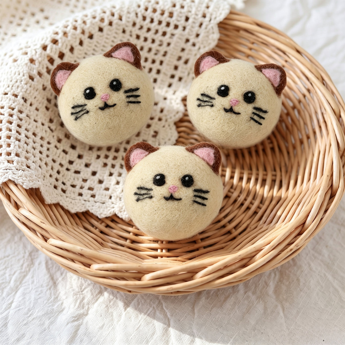 Cream Cat Wool Dryer Balls with 3D Ears – Set of 3