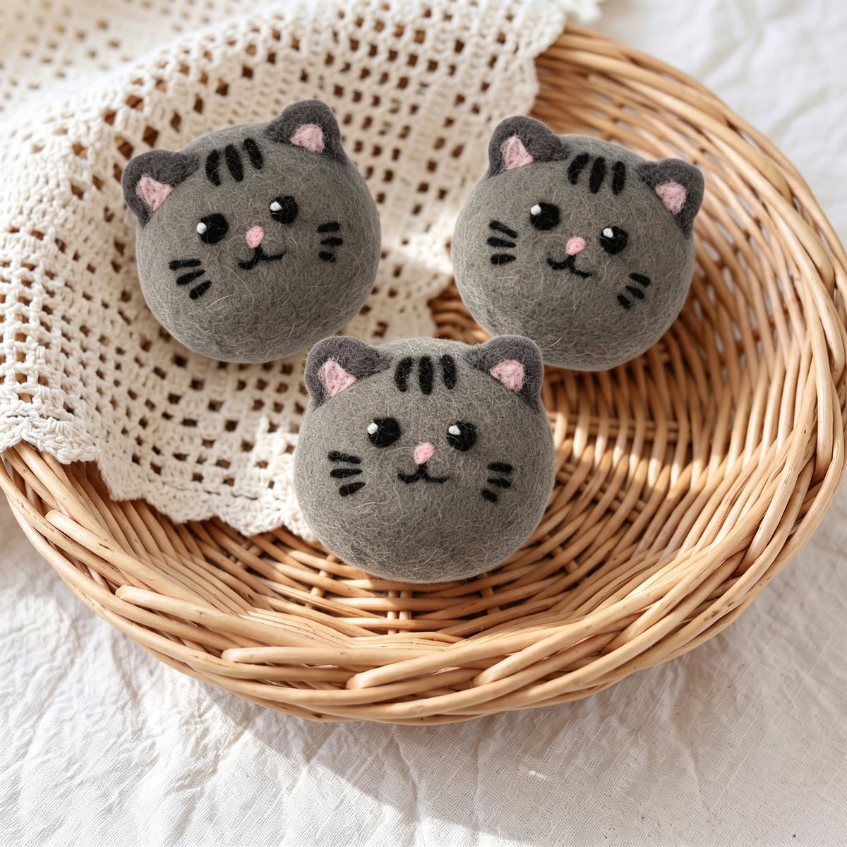 Gray Tabby Cat Wool Laundry Dryer Balls with 3D Ears – Set of 3