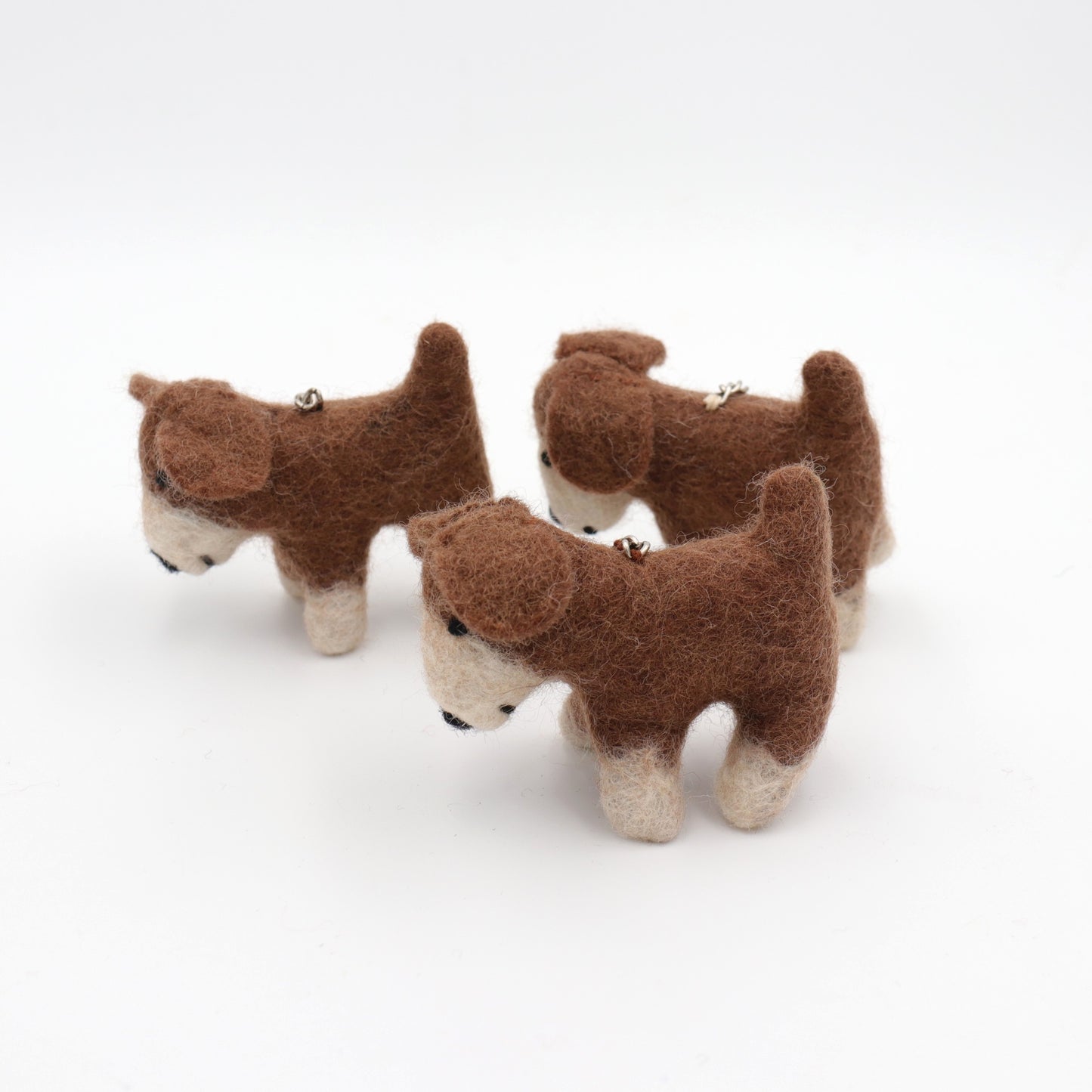 Handmade Wool Felt Dog Keychain – Cute Puppy Bag Charm for Dog Lovers