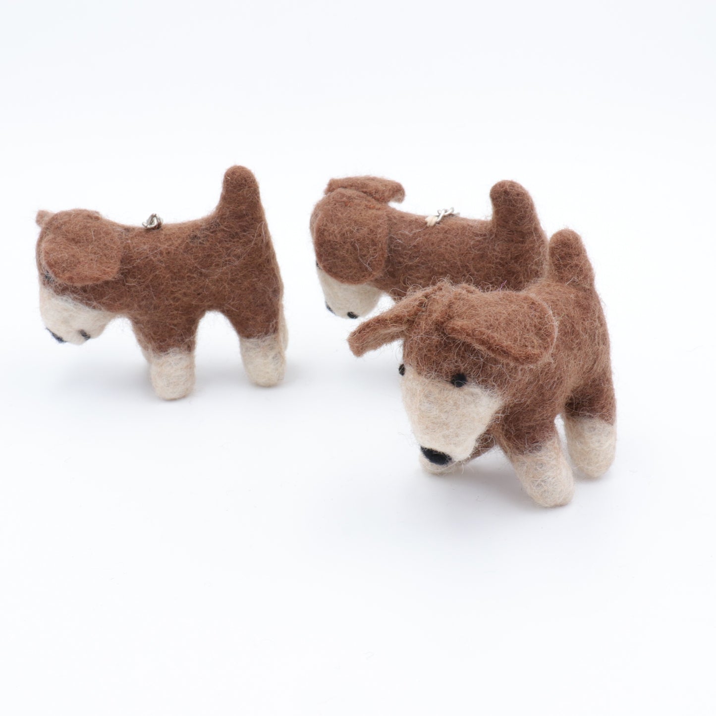 Handmade Wool Felt Dog Keychain – Cute Puppy Bag Charm for Dog Lovers