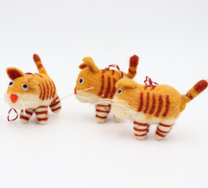 Handmade Felt Orange Tabby Cat Ornament – Cozy Kitty for Christmas Tree
