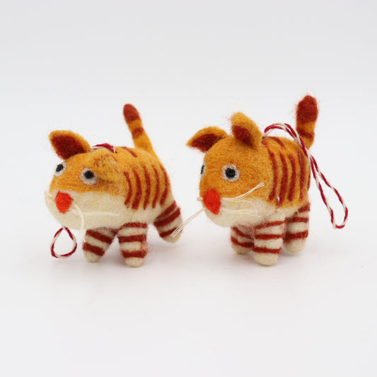 Handmade Felt Orange Tabby Cat Ornament – Cozy Kitty for Christmas Tree