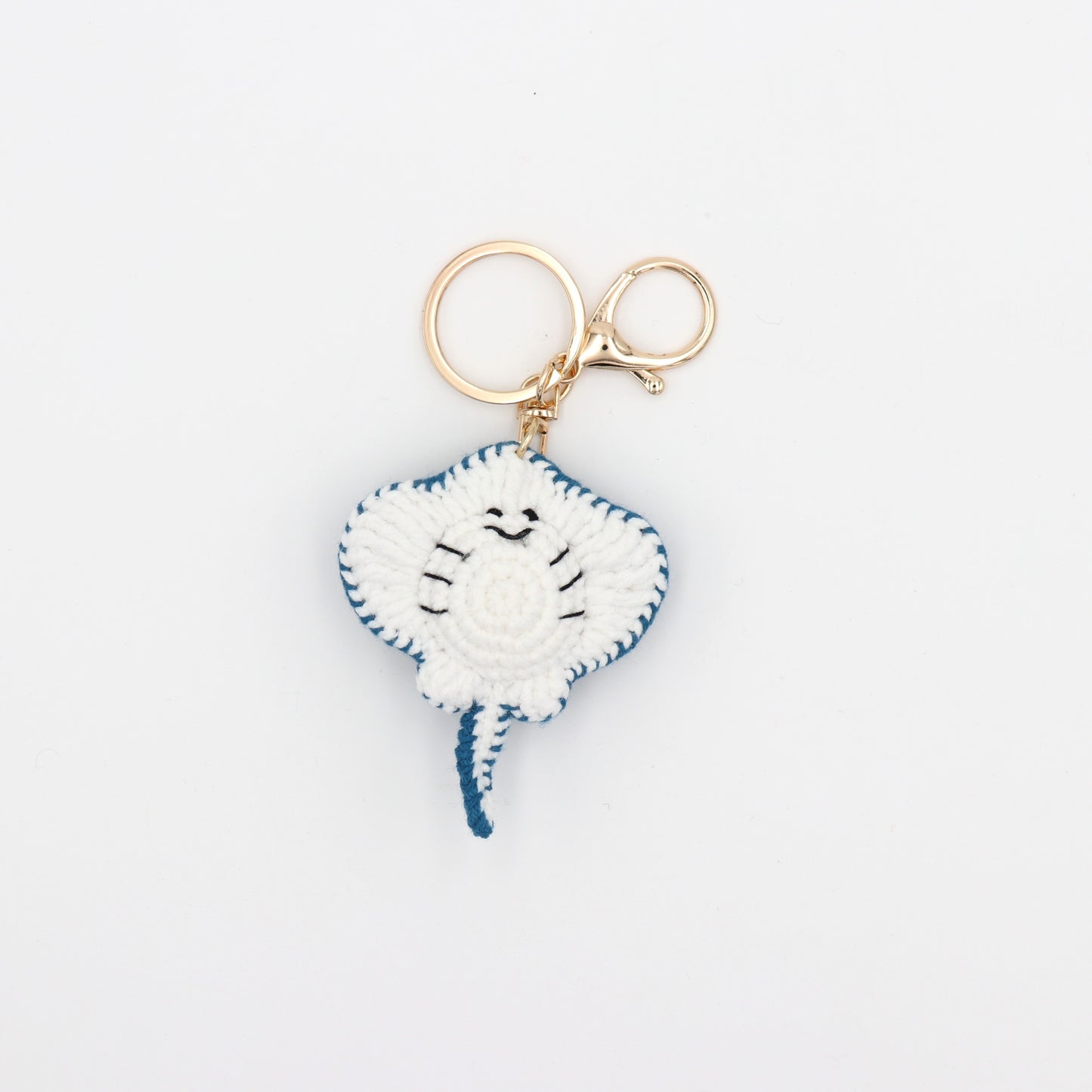 Handmade Crochet Stingray Keychain – Cute Ocean Animal Bag Charm