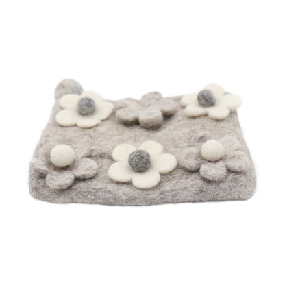 Daisy Floral Felt Wallet - Wool Felt Pouch Hand Carry Coin Purse