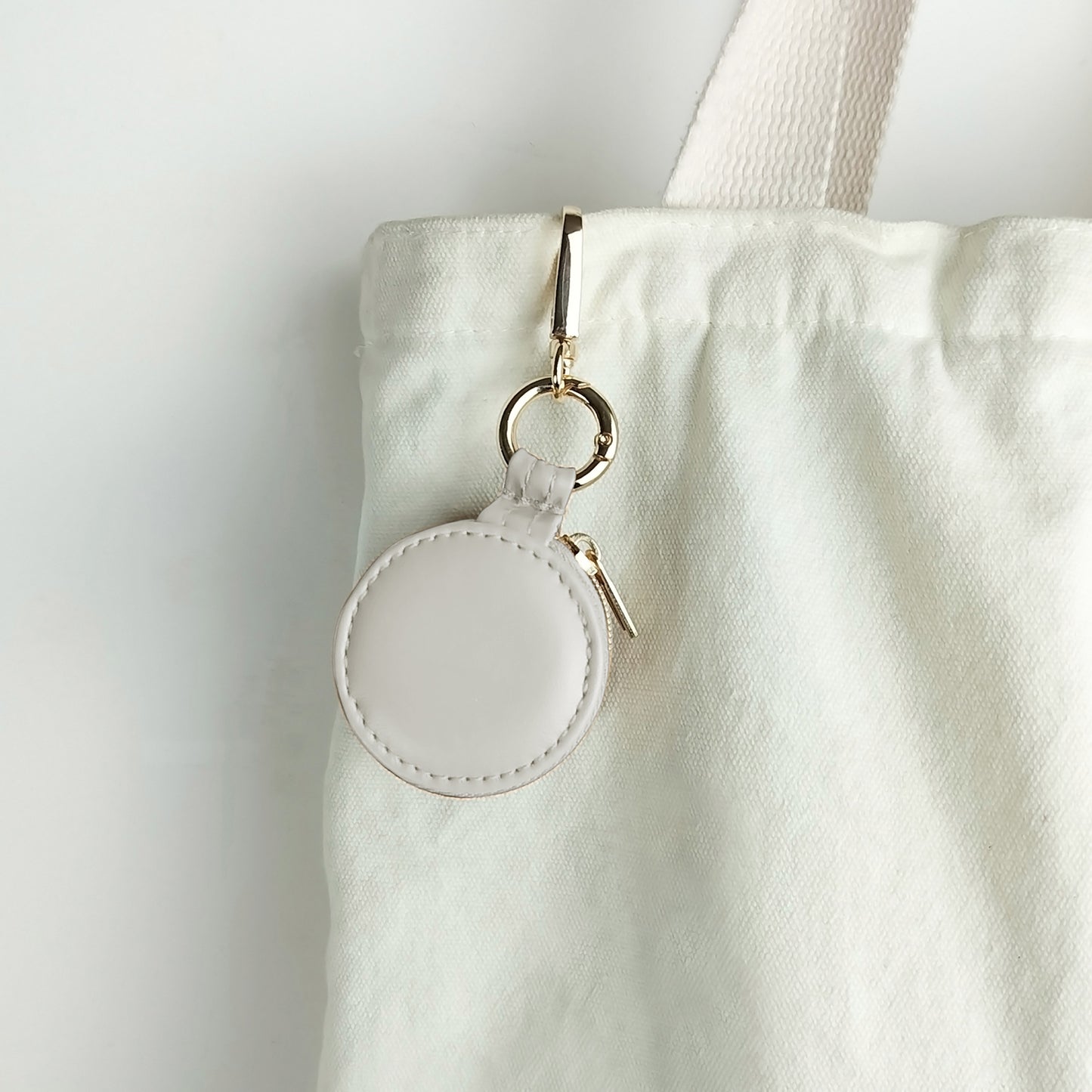 Mini Keychain Jewelry Box – Portable Travel Storage Case